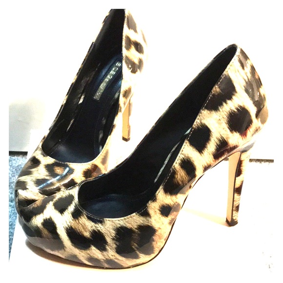 6” high heels (leopard) - Picture 1 of 4